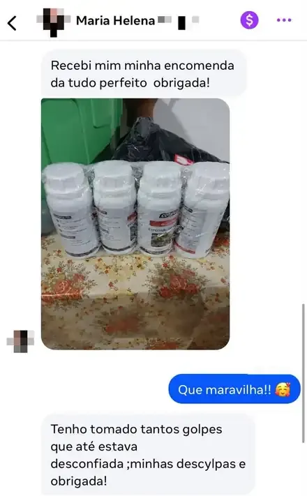 Conversa real de cliente mostrando os 4 frascos Cota Bio recebidos em casa, sobre a mesa, e agradecendo